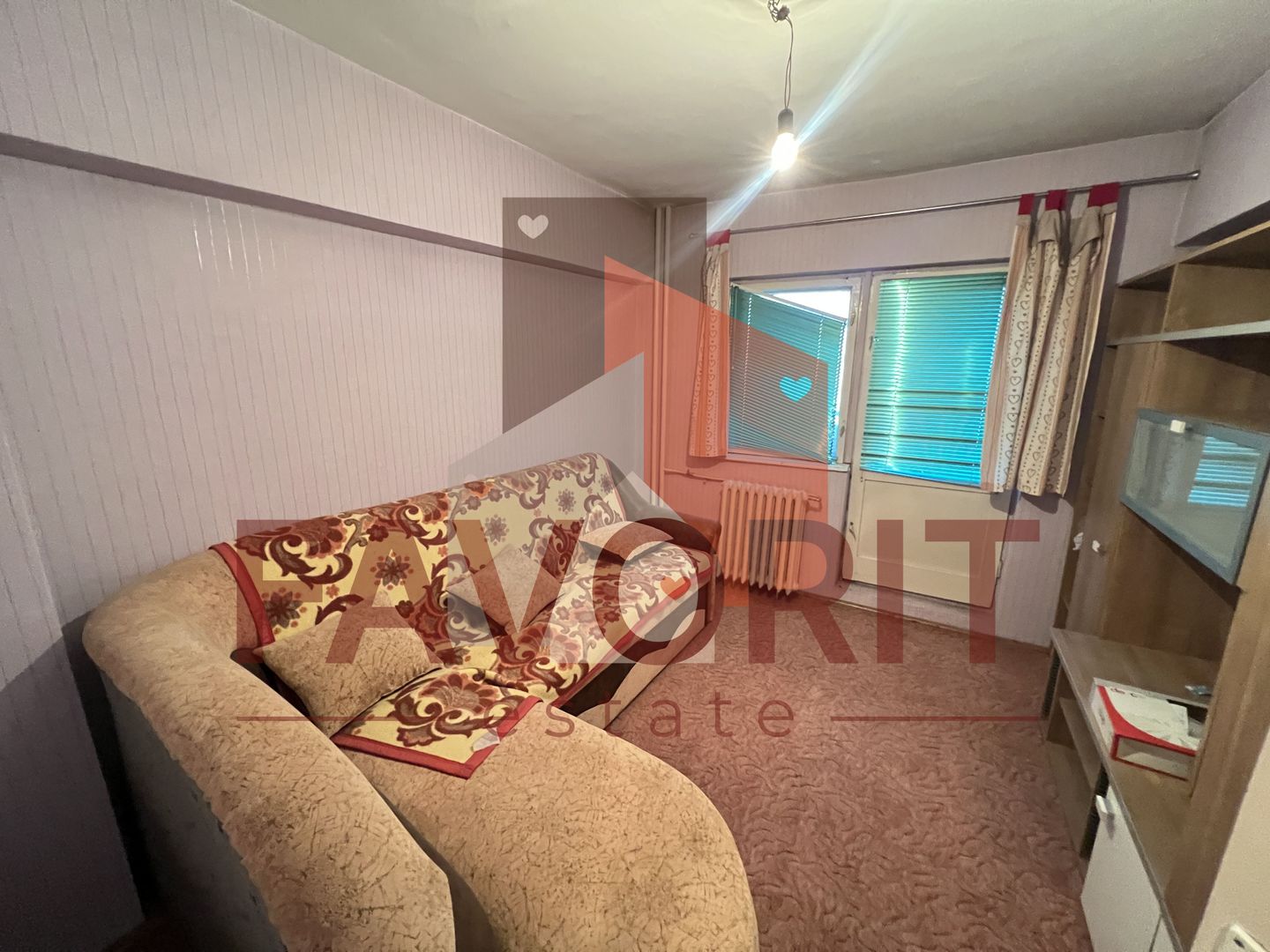 Oportunitate de cumpărare – Apartament 4 camere decomandat, zona Șagului - Poză 2