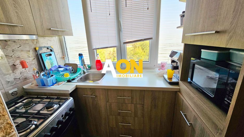 Apartament cu 2 dormitoare, etaj 3, mobilat, utilat, cu boxa, Ampoi 1 - Poză 2