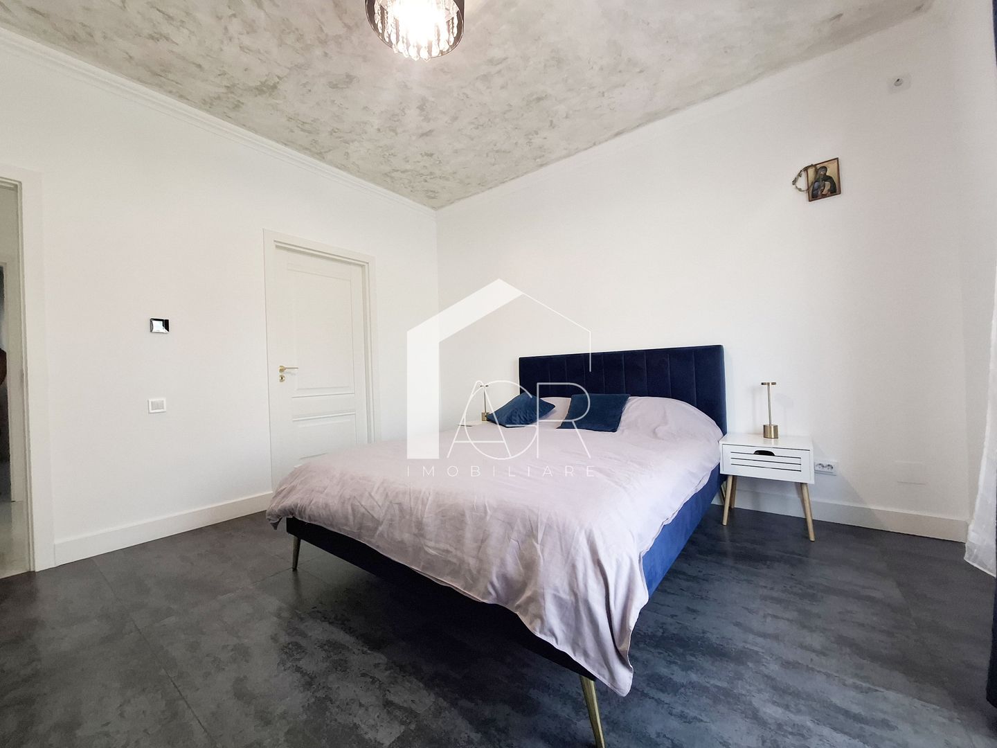 Casa cu 4 camere, parter, Targsoru Nou - Poză 10