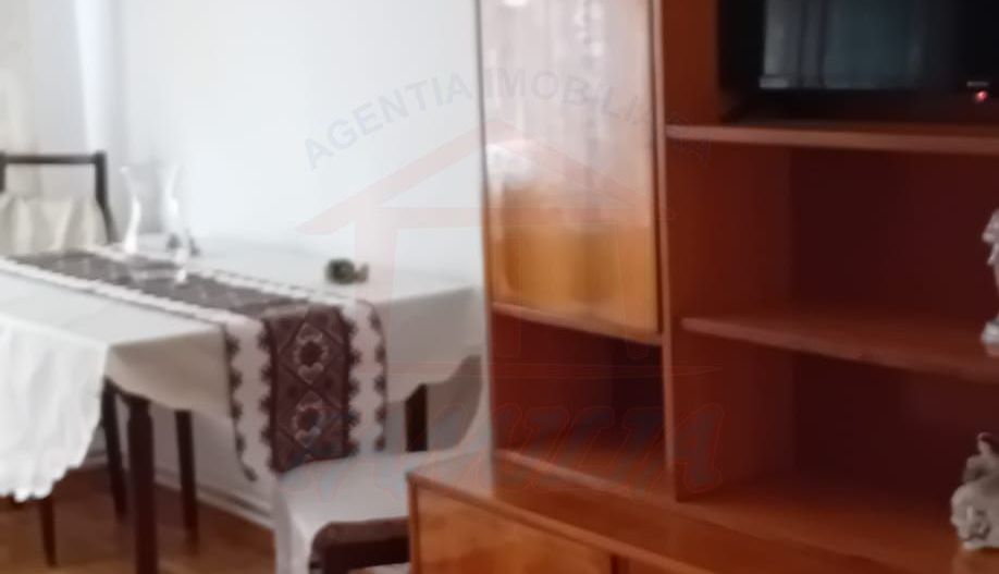 Inchiriere apartament 2 camere, Micro 21, parter, 50 mp, 305 EURO/Luna - Poză 3