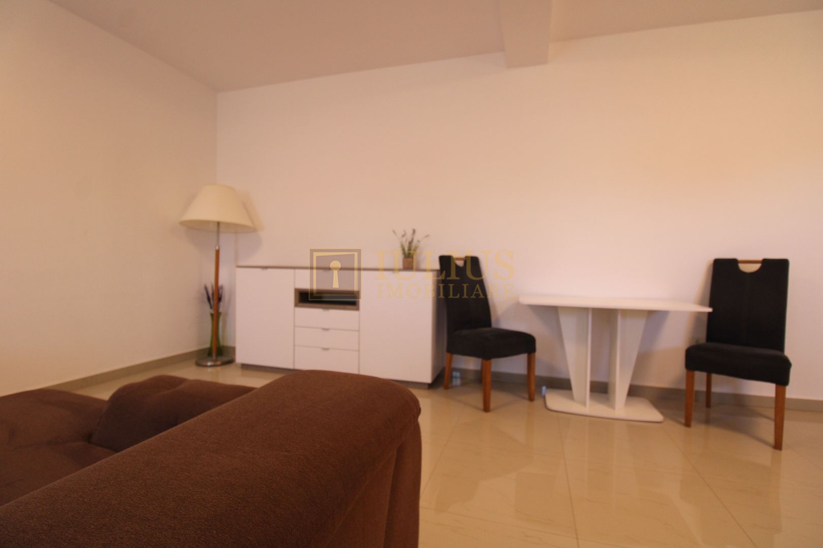 2 camere, centrala proprie-Dumbravita - Poză 1