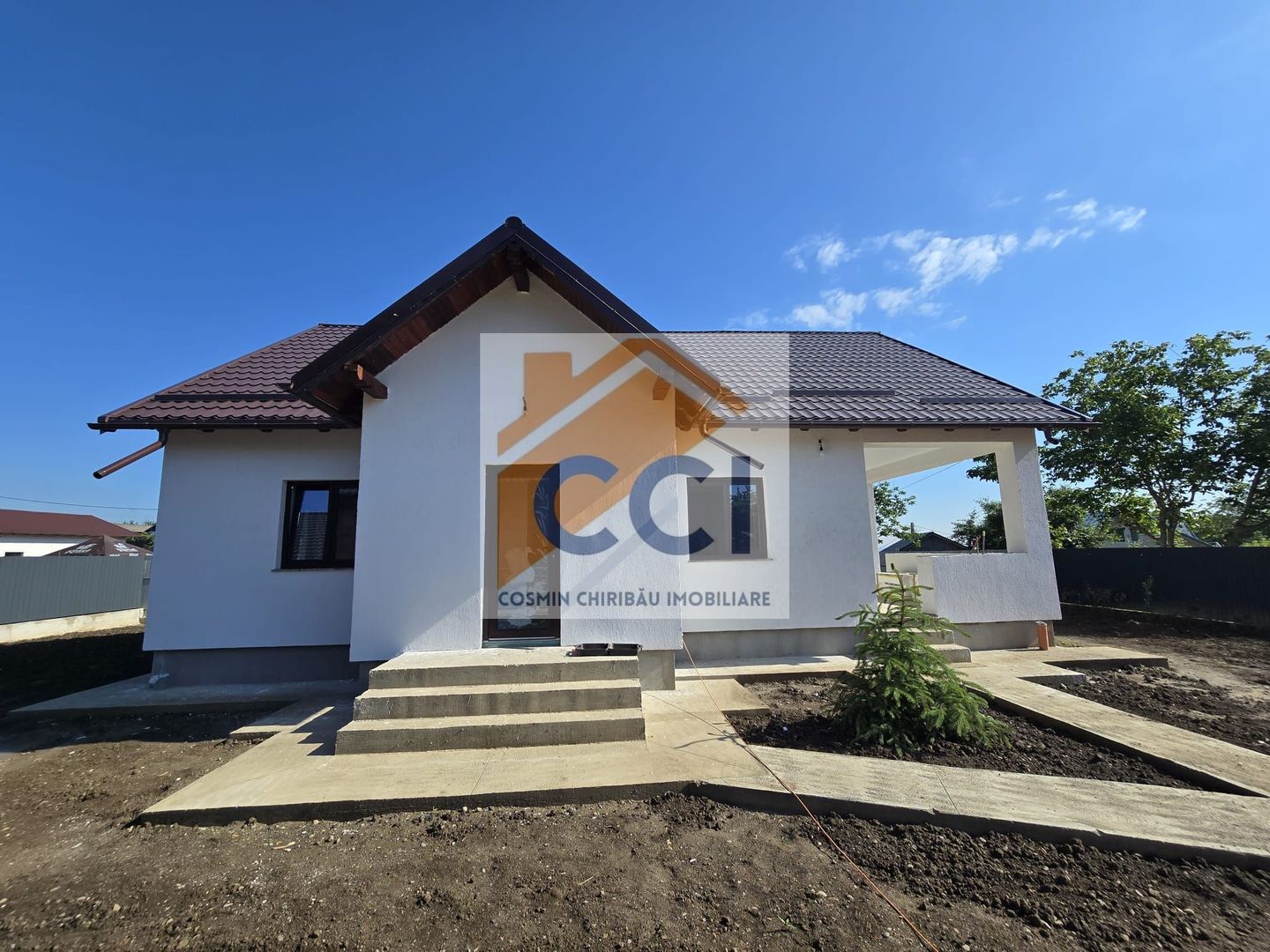 Casă Nouă Modernă de Vânzare –Sărata, Bacău,Confort, Spațiu și Liniste - Poză 1