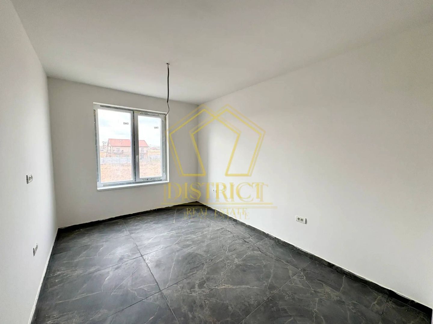 Apartament spațios cu 2 camere | Giroc | Hotel IQ - Poză 3