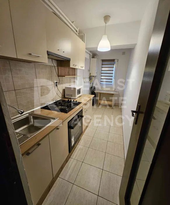 Vânzare, apartament cu 1 cameră în zona Drumul Taberei - Poză 1