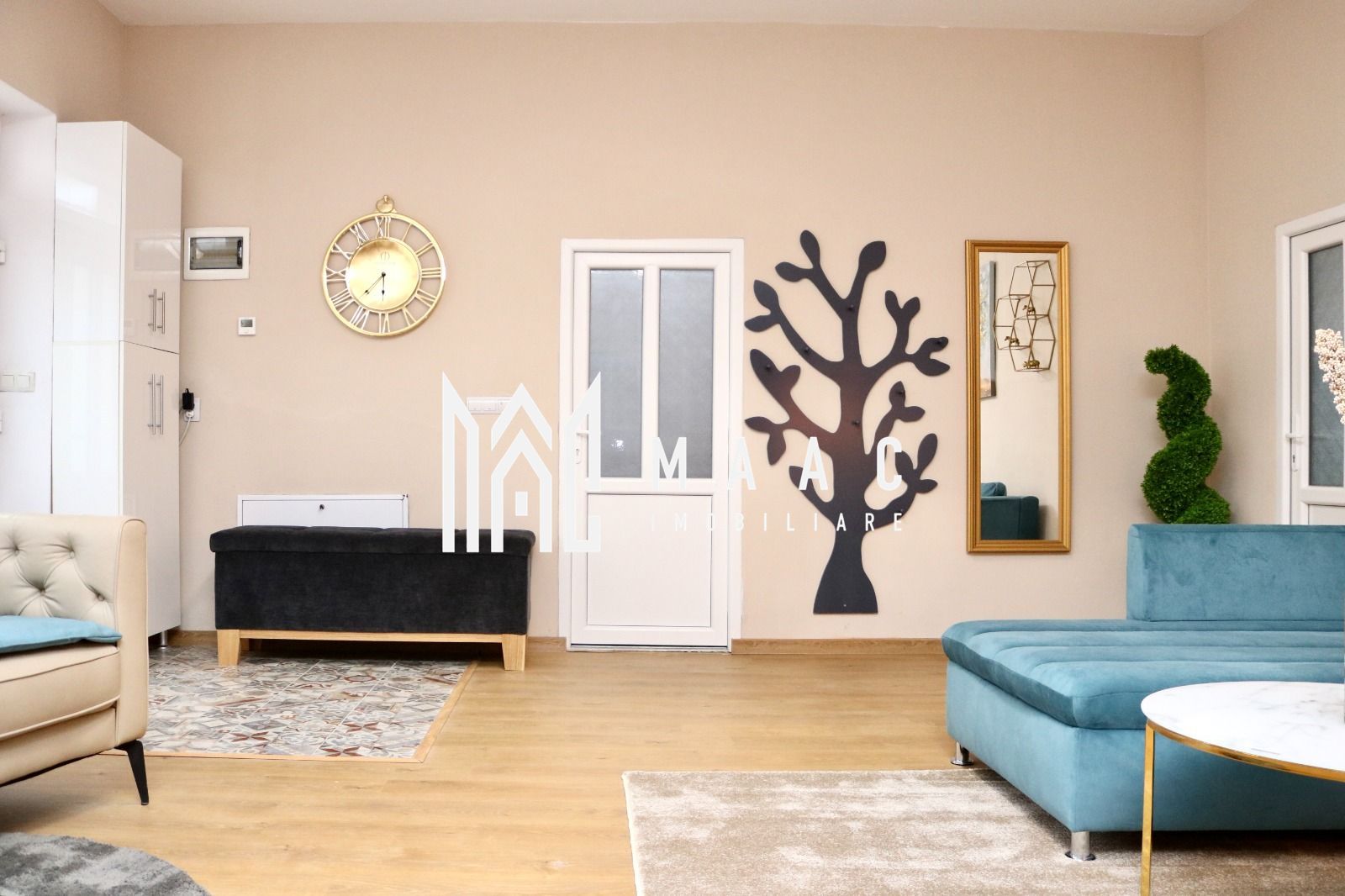 Apartament 4 camere de închiriat | Cisnădie, Central | Curte - Poză 13