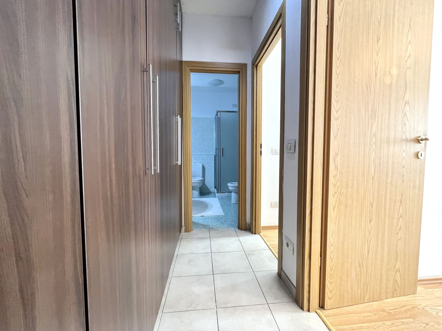 3 camere, primitor, parcare subterana, zona Complex- Spitalul Județean - Poză 8