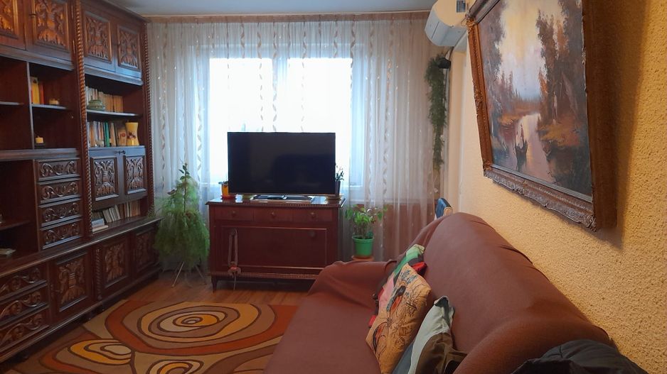 Apartament 3 camere zona Dristor - Rm Sarat - Poză 1