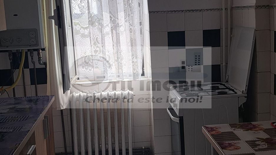 Apartament 3 Camere UMF - 450 euro - Poză 5