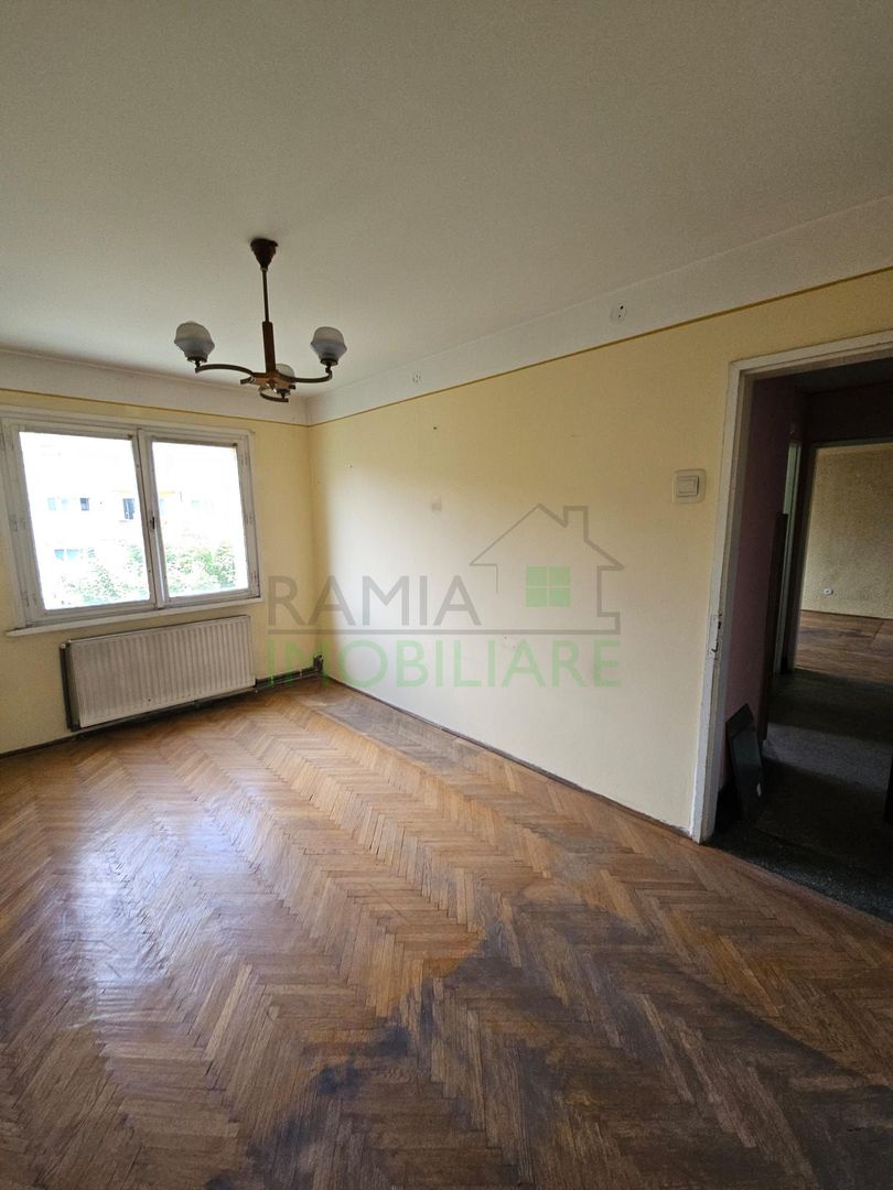 Apartament 2 camere decomandat,  Astra,  Etaj 3, Ideal investiție - Poză 2