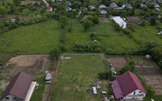 Teren intravilan 1797 mp în Dobrovăț (Ruși), lângă pădure, cu utilități și amenajări existente - Poză 1