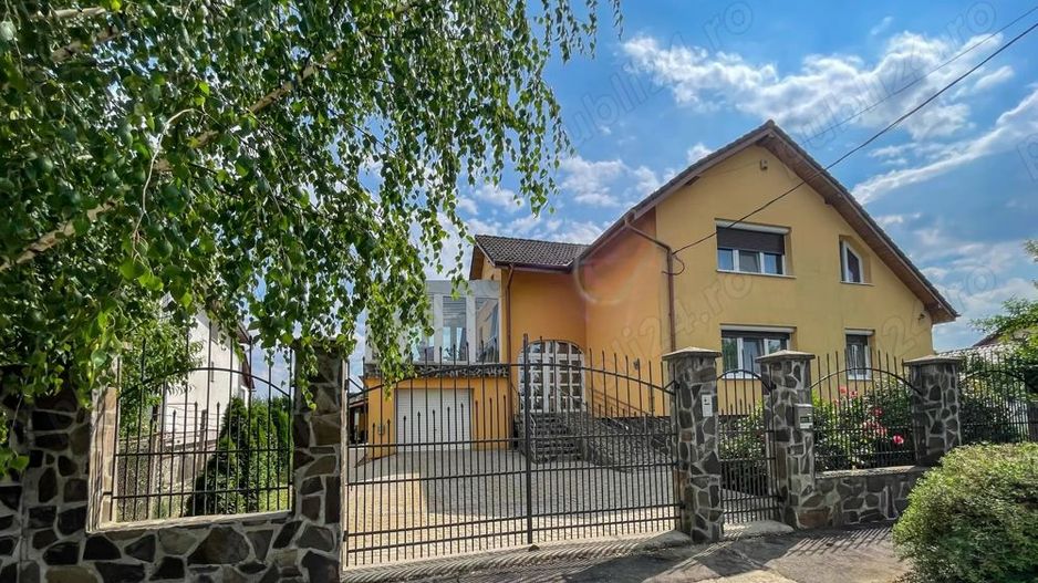 Casă 412 mp teren 1700 mp, zona Bercu Rosu. - Poză 1