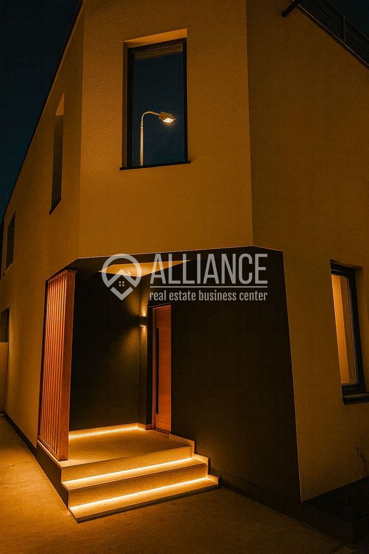 PALAZU MARE(COD 05) - Curte proprie. Vedere panoramică spre lac. - Poză 14