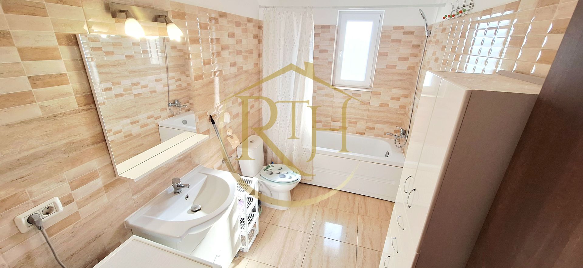 Oferim spre inchiriere, apartament cu 3 camere, Giroc zona Centrala - Poză 18