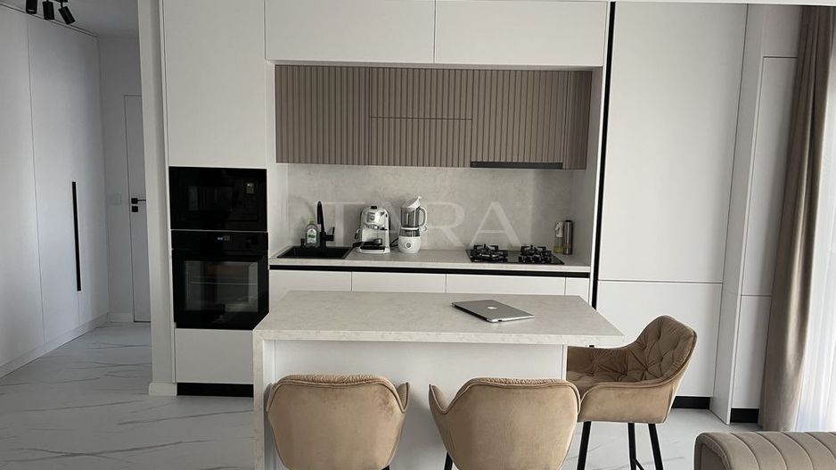 Apartament ultrafinisat cu 3 camere în Baciu - Poză 2