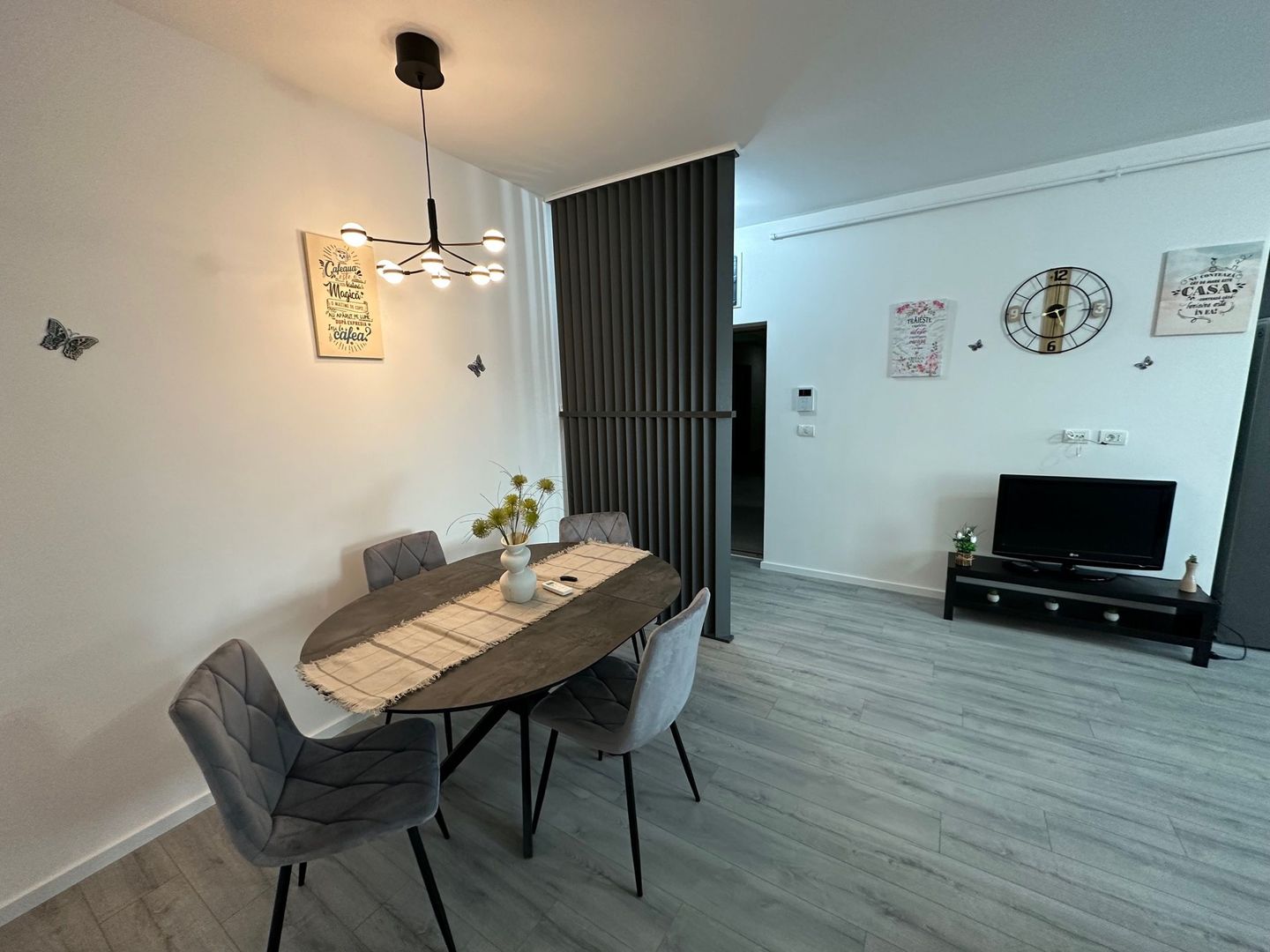 Apartament 3 camere  la prima inchiriere - Poză 3