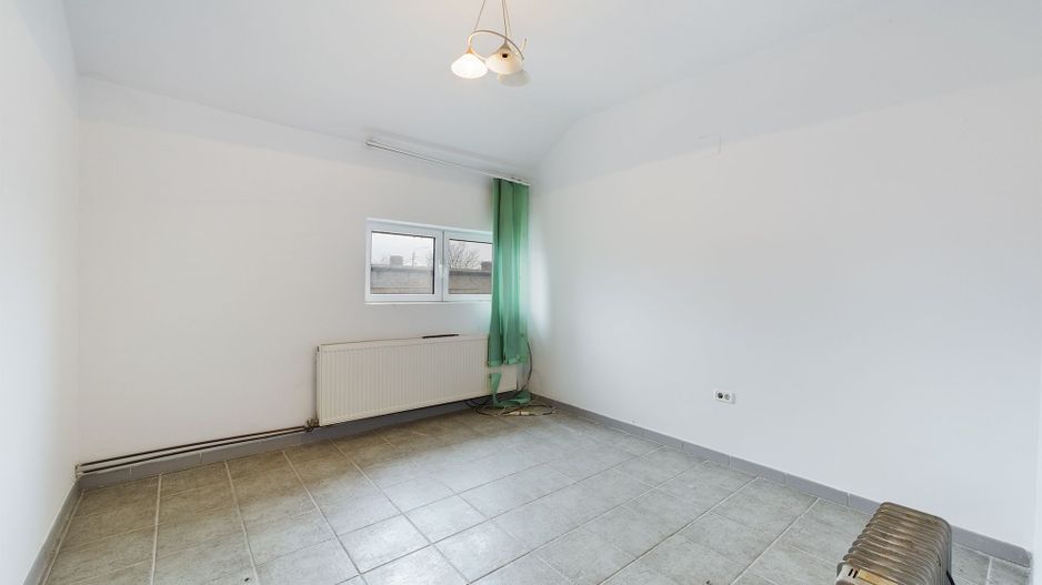 Spațiu bun pentru birouri - Poză 2