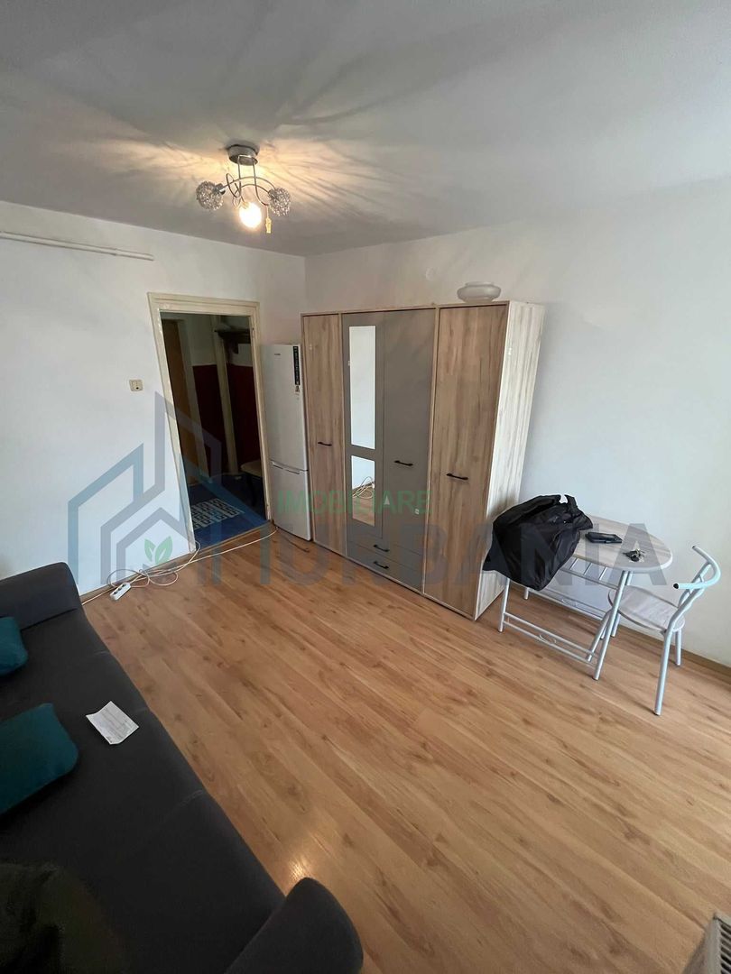 Garsonieră de închiriat în cartierul Alexandru cel Bun, Iași - Poză 1