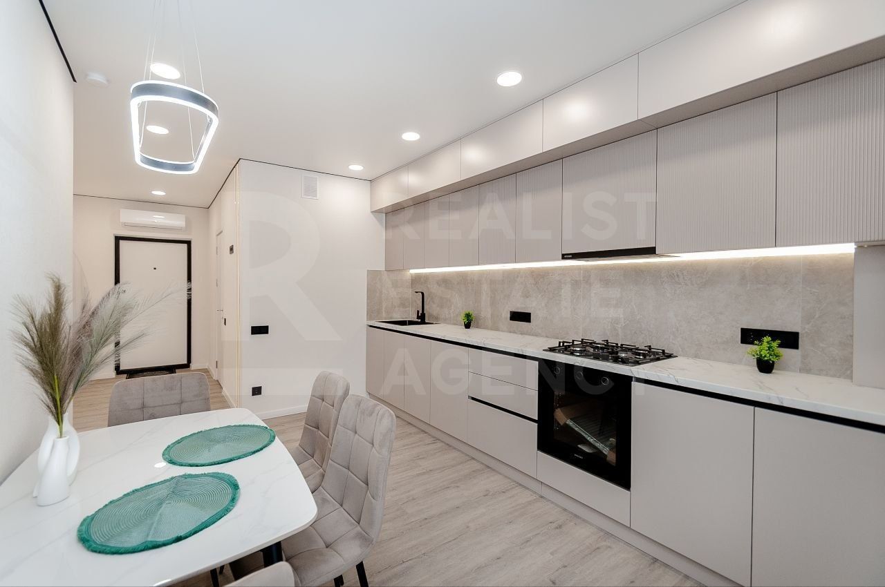 Vânzare, apartament, o cameră, str. Regina Elisabeta, Durlești - Poză 2