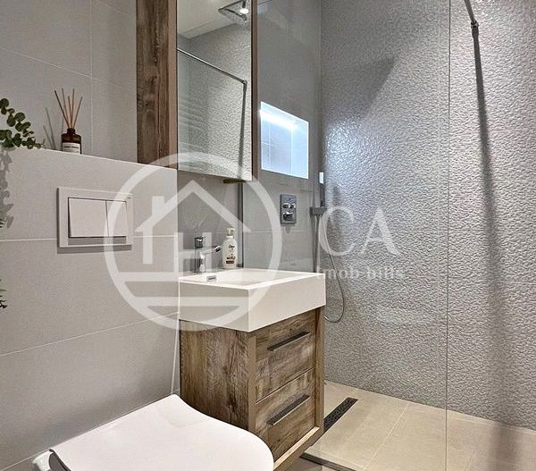 Apartament de închiriat cu 3 camere în zona ULTRACENTRALĂ, Oradea - Poză 13