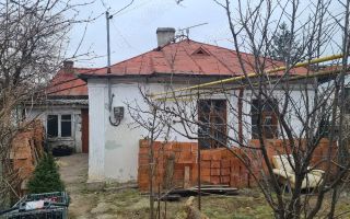 Casă de vânzare în Iași 143 mp utili Vă propunem spre vânzare o casă spațioasă și luminoasă, situa - Poză 2