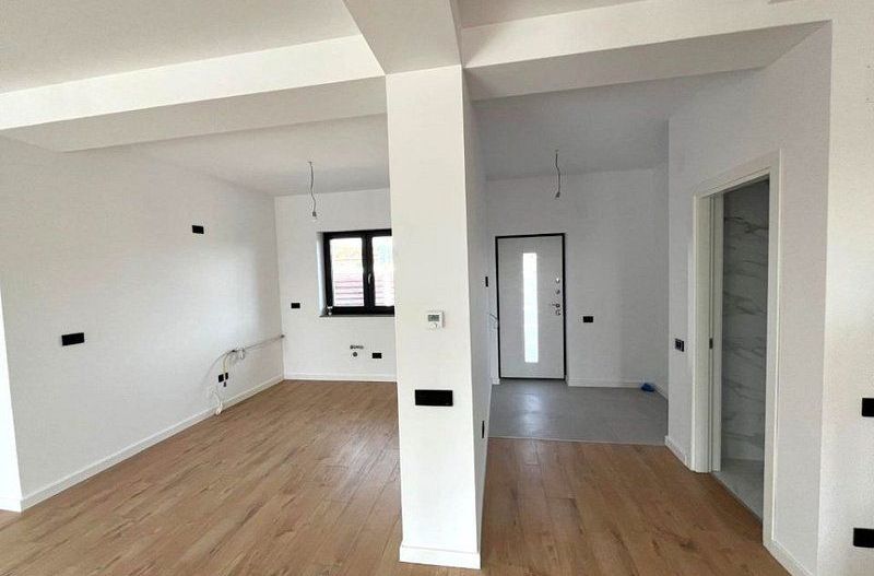 Vanzare vila cu 5 camere | Mogosoaia | Zona linistita - Poză 7
