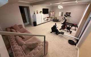 Vila ultramoderna Consul cu piscina si design impresionant - Poză 8