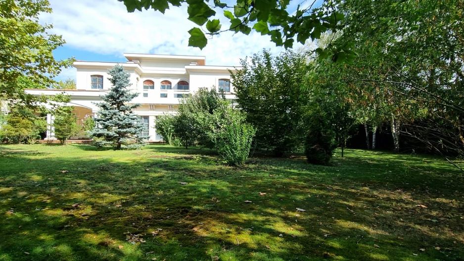 Spațiu. Lumină. Impact. Vilă unică în Prelungirea Ghencea - Poză 3