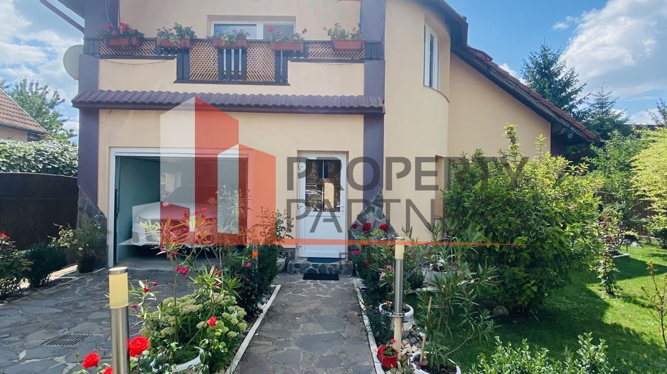 Casa deosebita Ghimbav - Poză 2