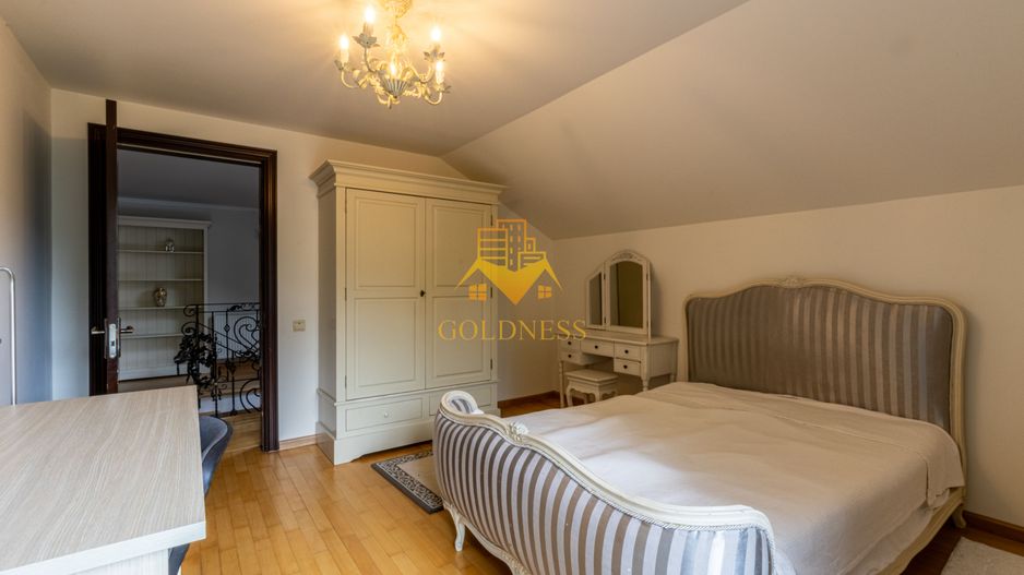 Casa individuala, 5 camere, dressing,garaj, 1000 mp gradina, Borhanci - Poză 3