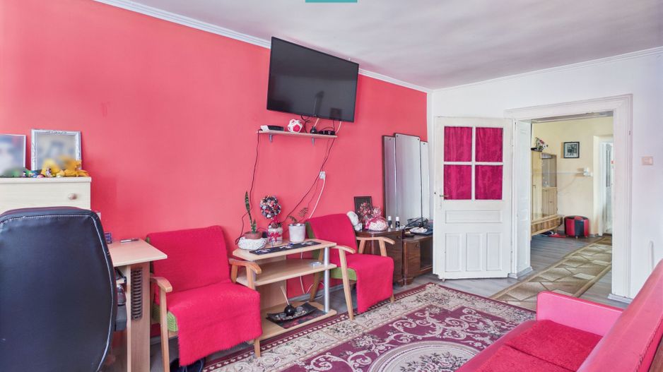 Casă la doar 6km de graniță cu România - Poză 6