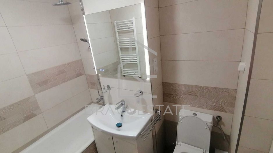 Apartament de inchiriat, 3 camere, decomandat, 2 bai, zona UMF - Poză 7