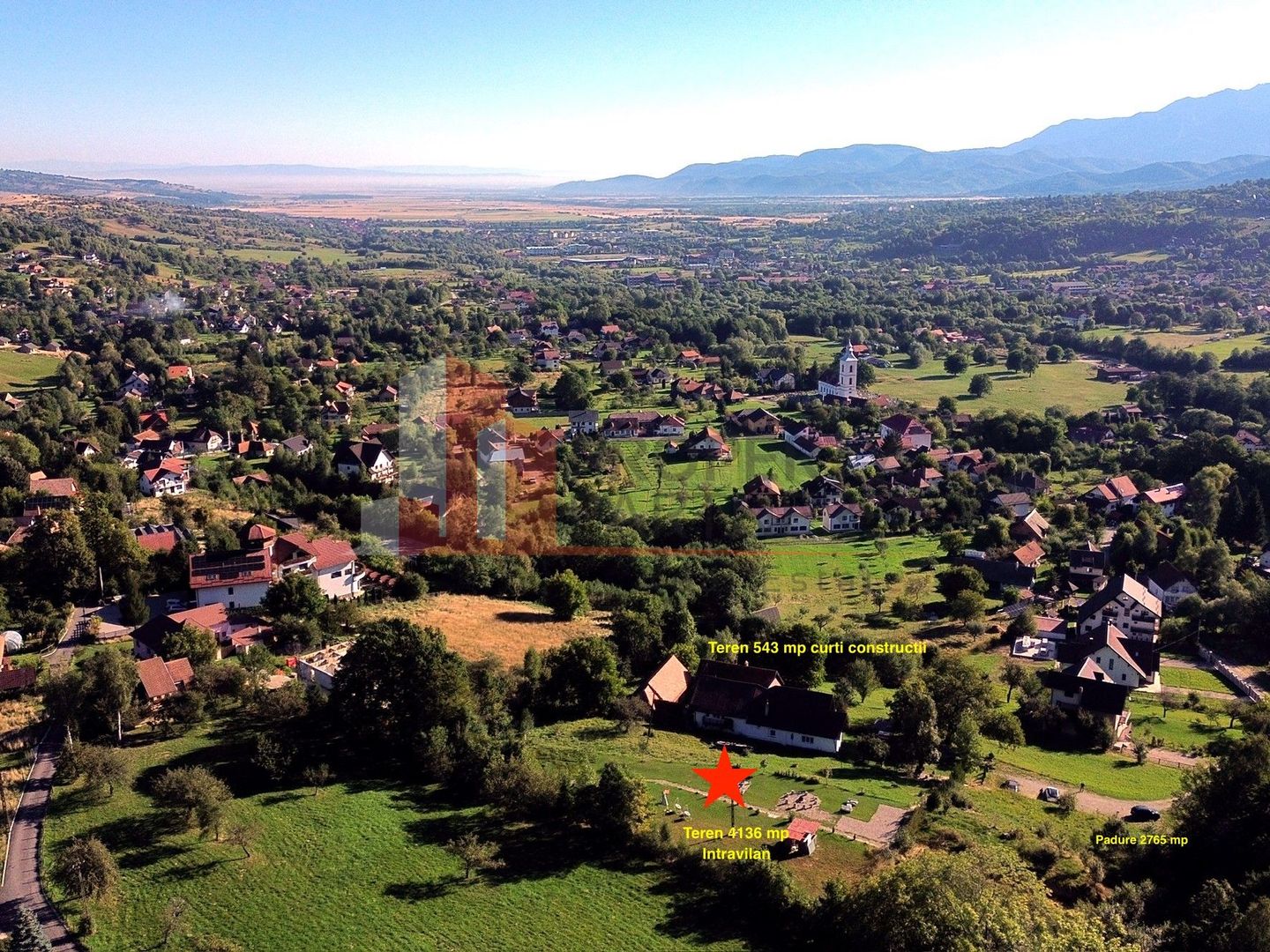 Teren 7.444 mp + casă tradițională în Predeluț–Bran - Poză 1