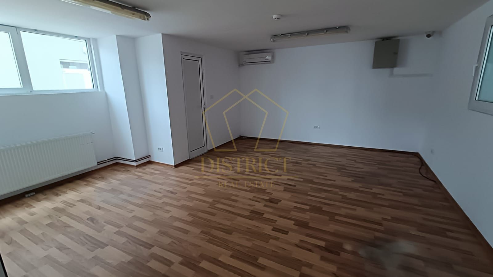 Spatiu Depozitare si Birouri | Zona Industriala Freidorf | Acces Auto/TIR - Poză 11