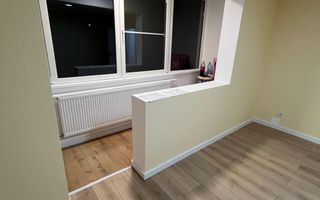 Apartament 3 camere lângă Piața Flora, 70 mp, renovat, etaj 2 din 4. - Poză 2