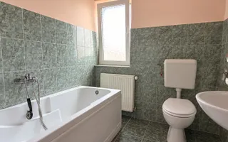 Casa independent energetic | Curte mare | Biharia | Oradea - Poză 15
