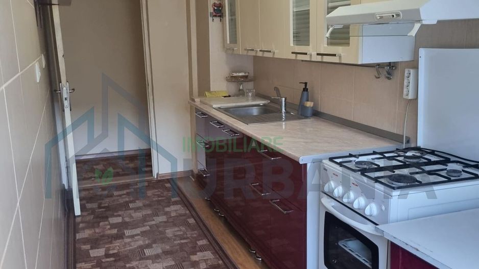 Apartament 3 camere de vânzare, Podu de Fier, Iași - Poză 2