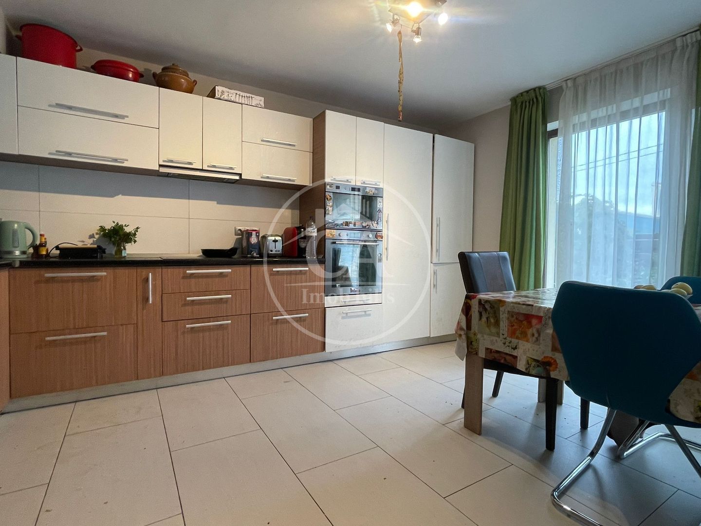 Casa de inchiriat cu 5 camere  in zona Nufaru, Oradea. - Poză 6