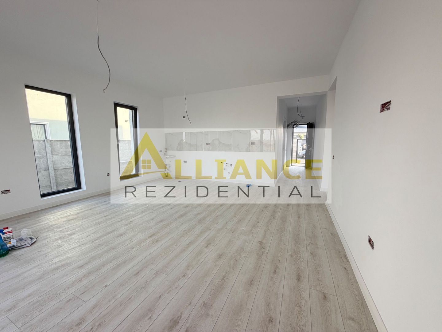 Casa moderna pe parter, 4 camere, teren 375 mp – ideala pentru familie - Poză 10