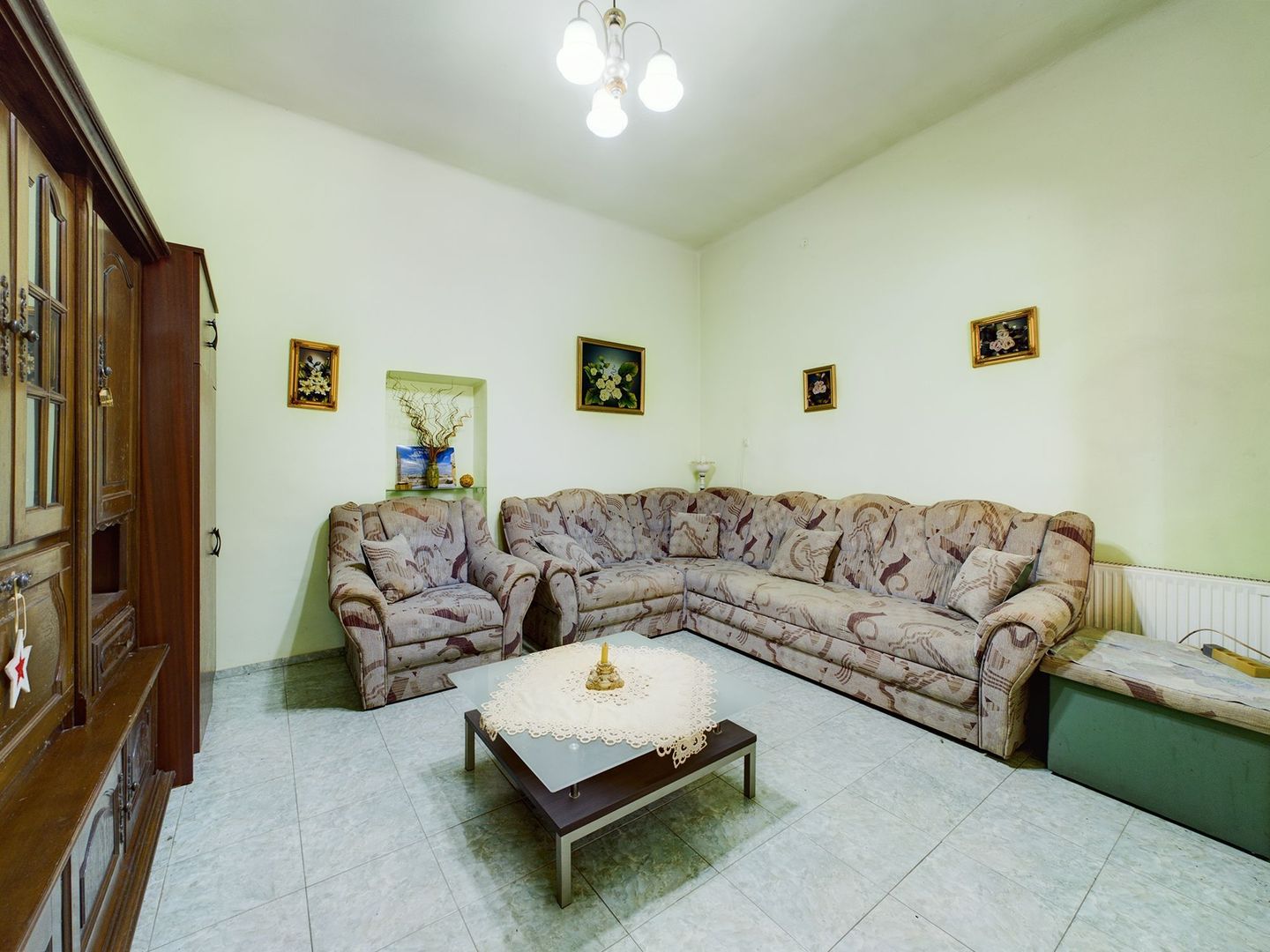 Casă în localitatea Sebiș - Poză 4