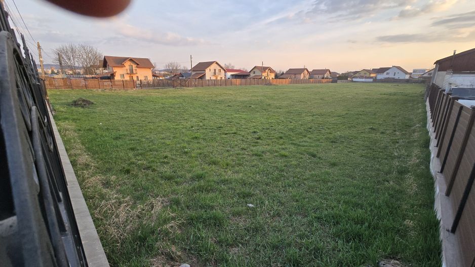 Teren 6.130 mp. deschidere la 2 drumuri 110 euro mp - Poză 16