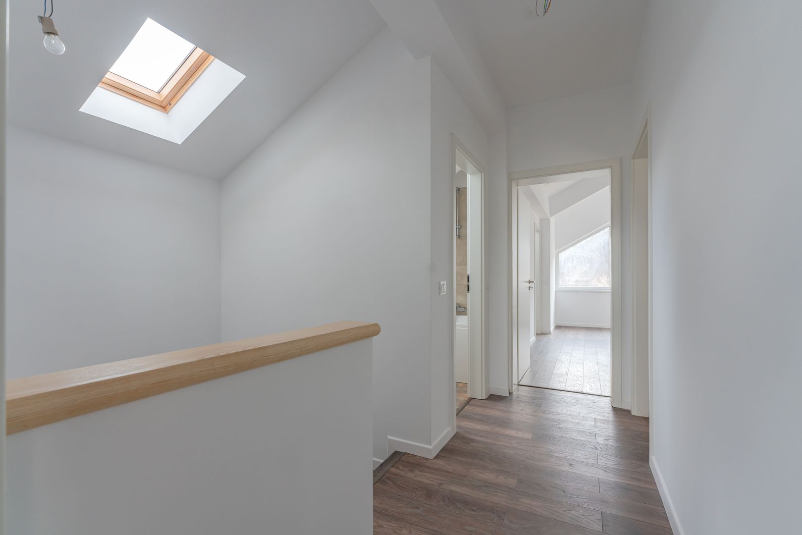 Casa individuala compusa din 4 camere in Bunloc, Sacele - Poză 8