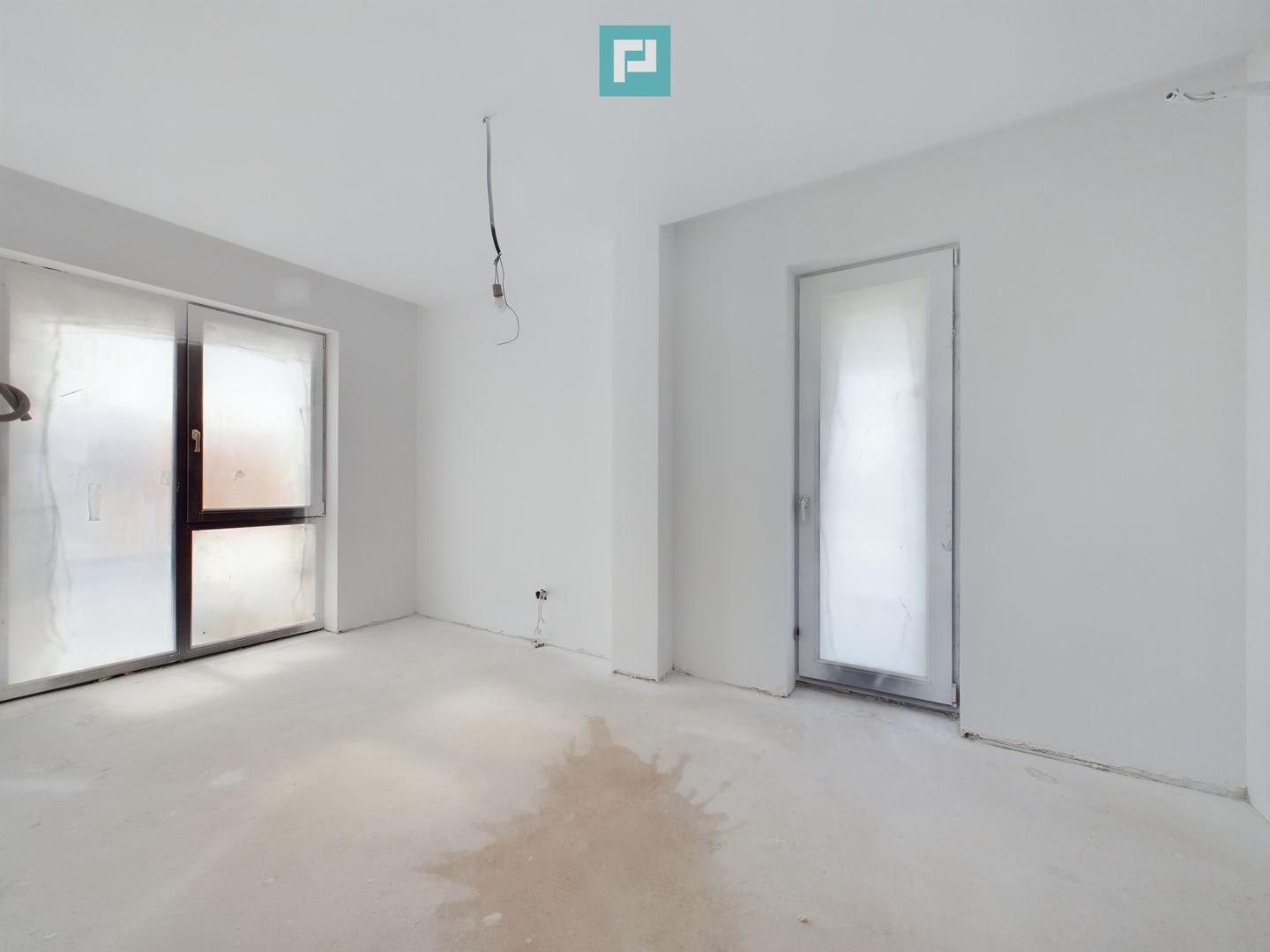 Apartament modern cu 4 camere, curte și terasă – liniște și confort ap - Poză 10
