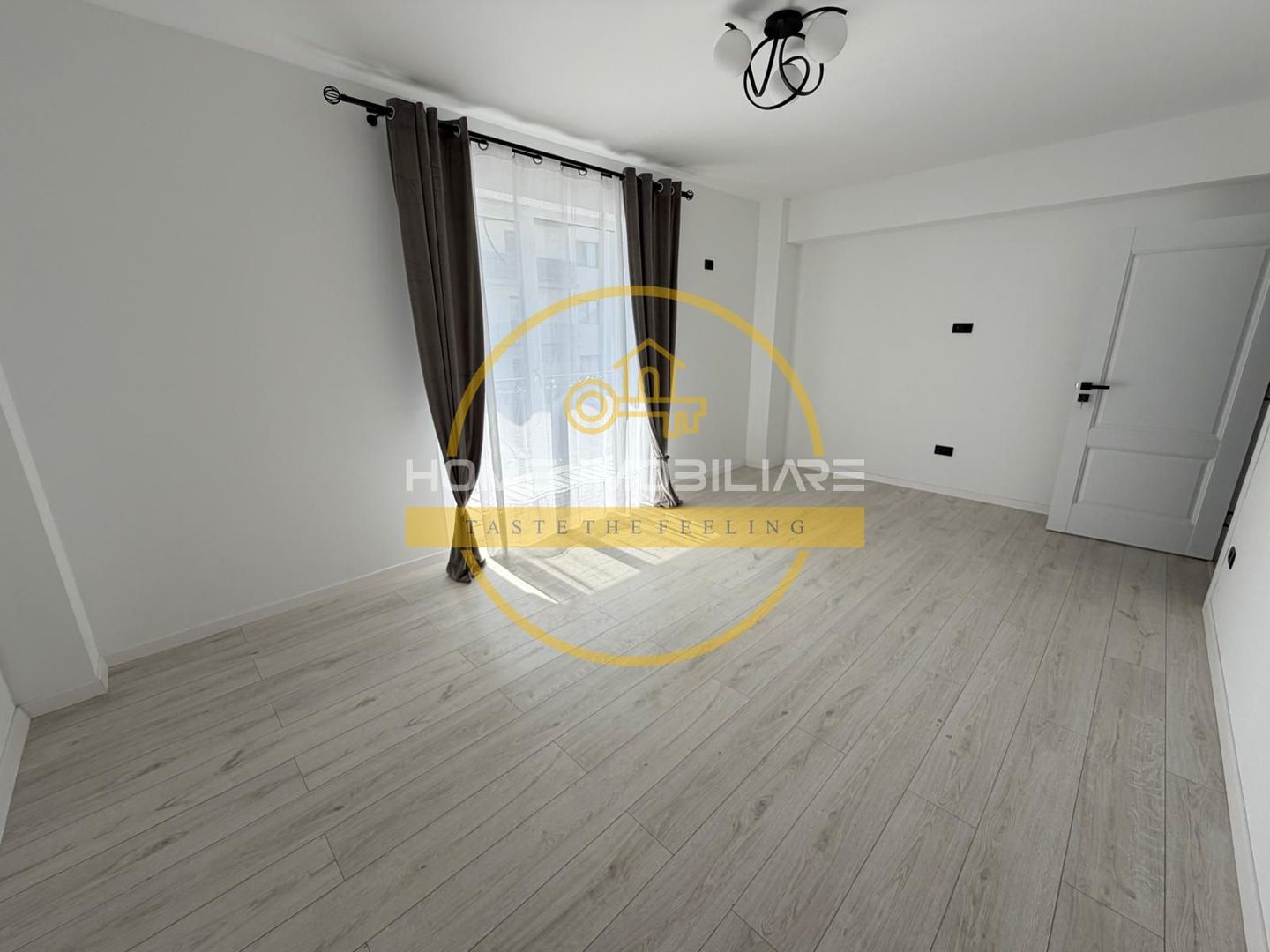 Apartament 2 camere decomandat,60 mp,78900 euro - Poză 1