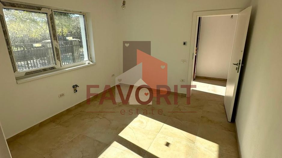 Duplex despartit prin camera tehnica | 4 camere | Toate utilitatile | - Poză 8
