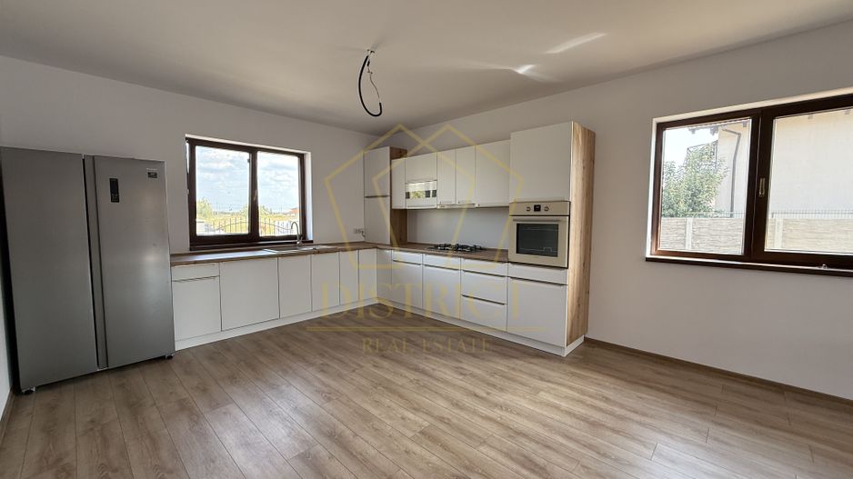 Casa individuala nou construit deosebita I Sag I Manastire - Poză 19