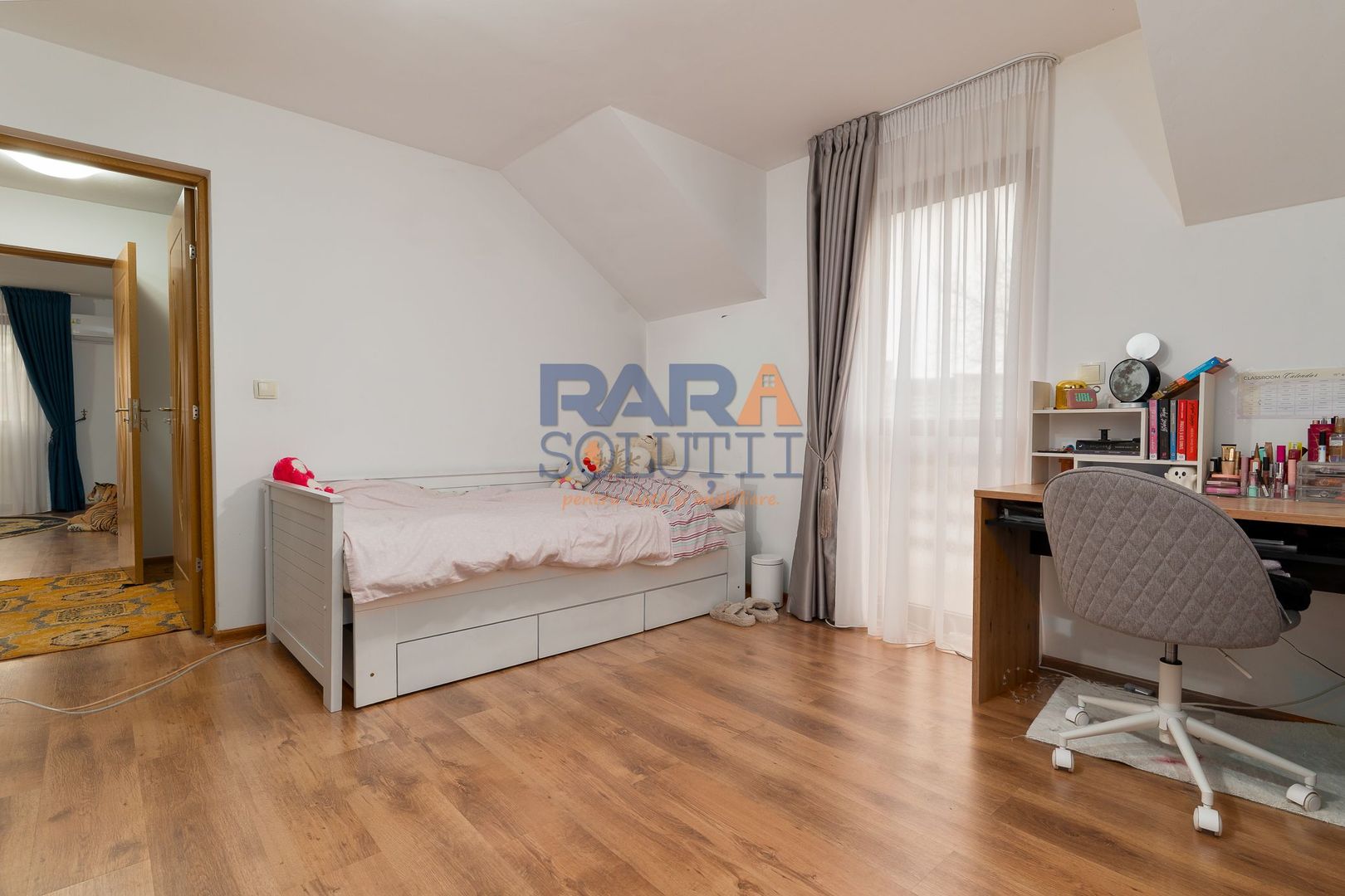 Casă 2013, teren 1366 mp, zonă centrală - Poză 16