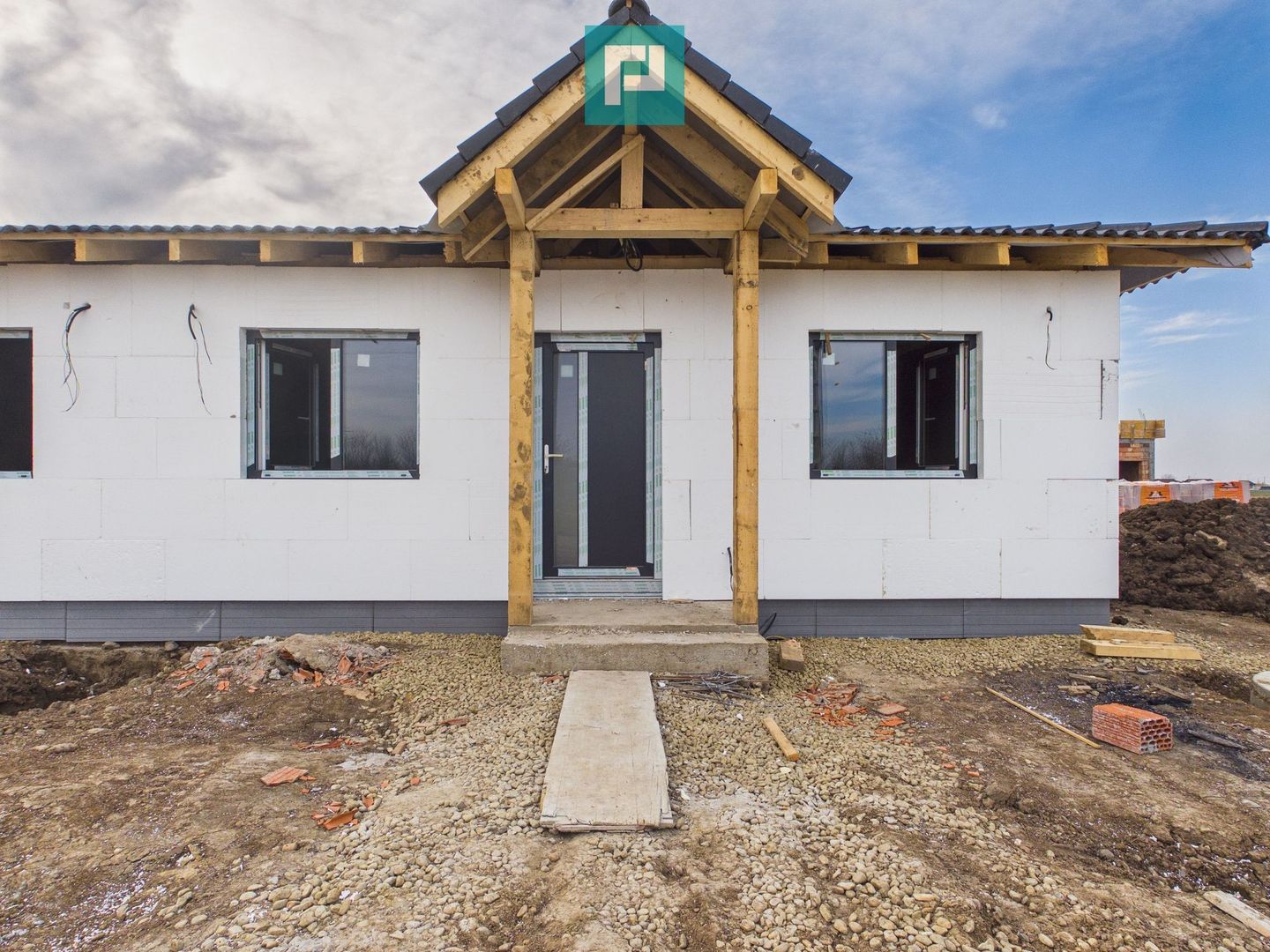 Duplex 3 Dormitoare - Nojorid – La Alb sau Finisat - Poză 4