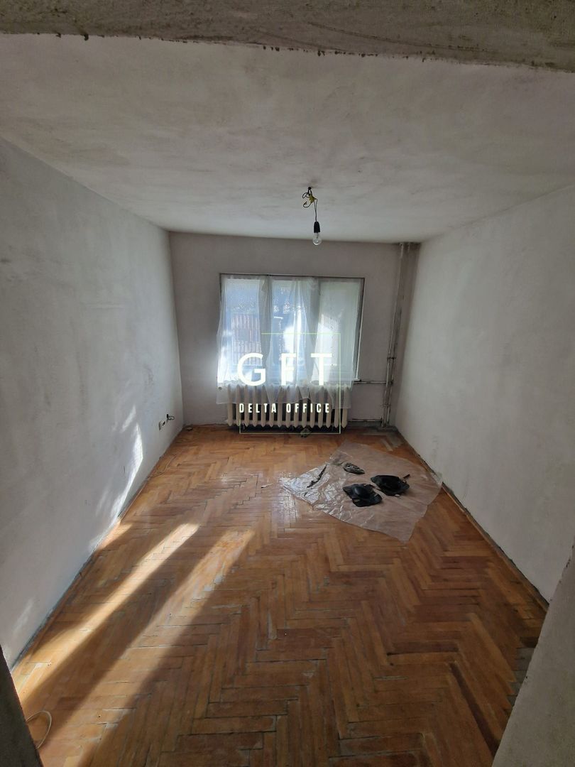 CASA , CU 3 APARTAMENTE D+P+E1+E2+M ! - Poză 3