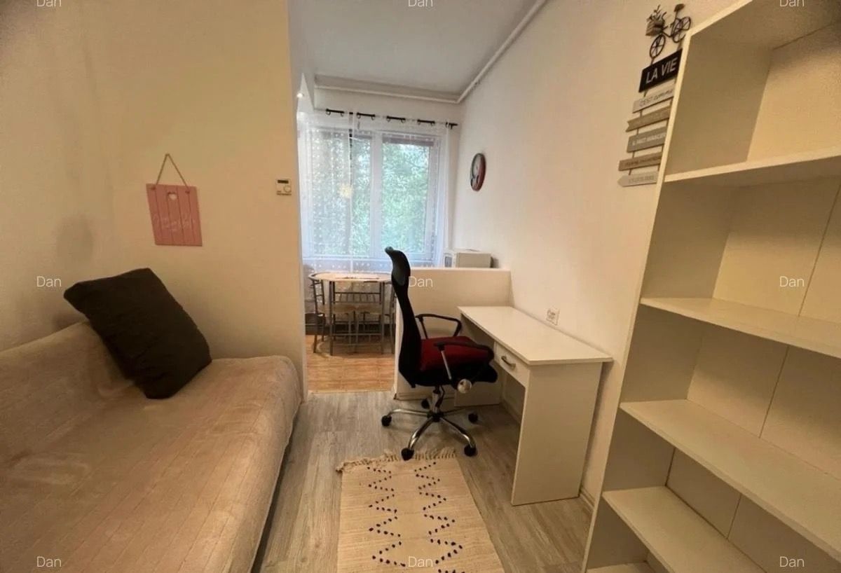 Garsonieră, zona 7 Noiembrie - Poză 1