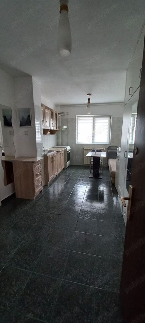 Inchiriere apartamant - Poză 2